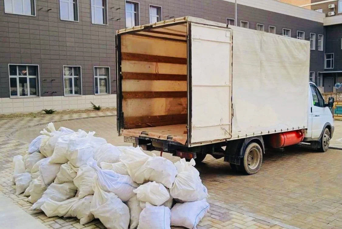 Вывоз строительного мусора из новостроек в Горячем Ключе в октябре
