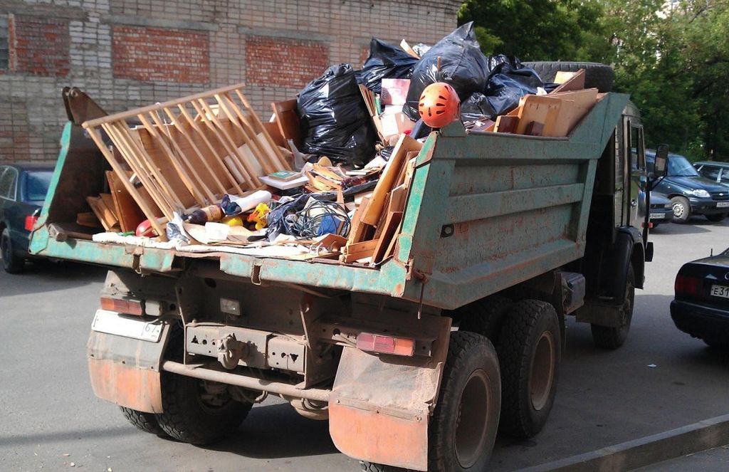 Вывоз мусора из магазина в Горячем Ключе от ПроМусор: услуги, цена от 1808 руб., утилизация отходов