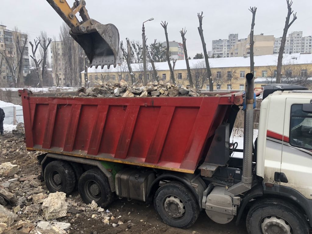 Вывоз мусора Камазом в Горячем Ключе в октябре