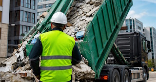 Вывоз строительного мусора в Горячем Ключе: услуги лицензированной компании — ПроМусор